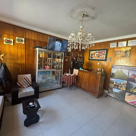 Hostal Huayna House Go